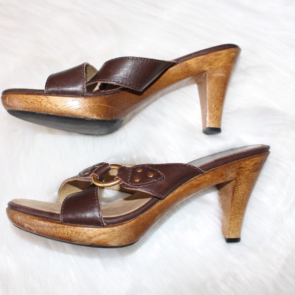 Michael Kors, wooden high heal shoe - Picture 2 of 10